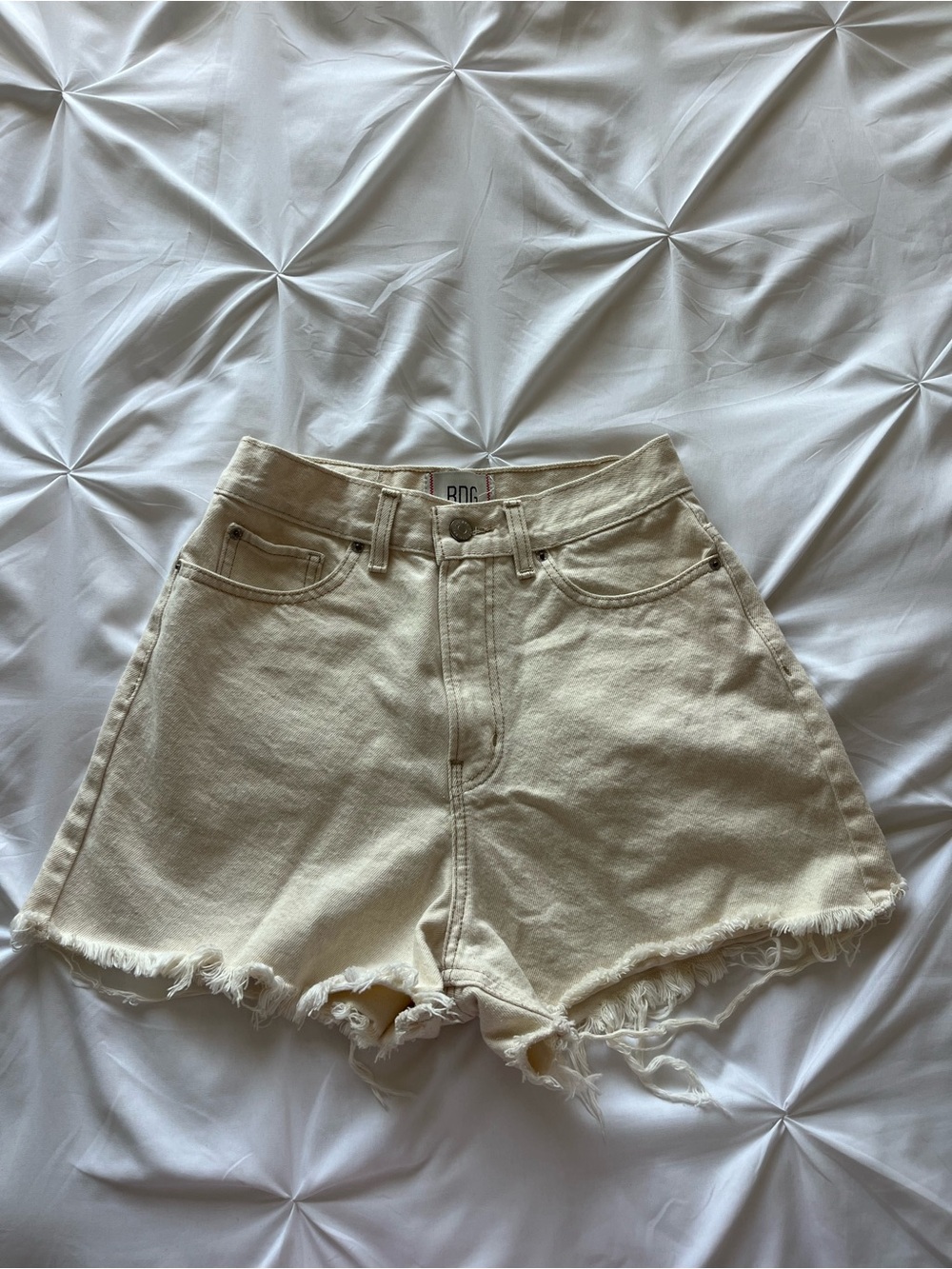 BDG Urban Outfitters A-Line Cutoff High-Rise Denim Shorts In Cream Size 25